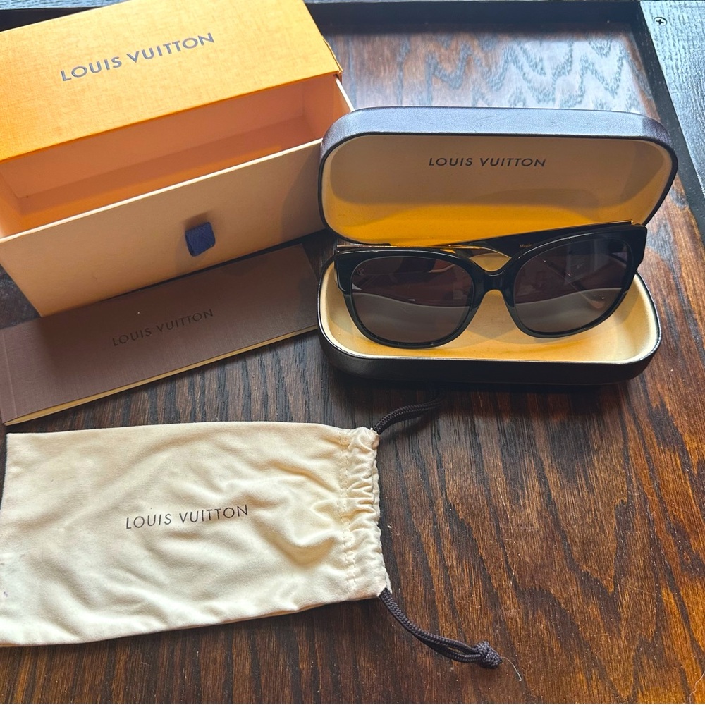 Louis Vuitton Women’s Black and Gold acetate sunglasses